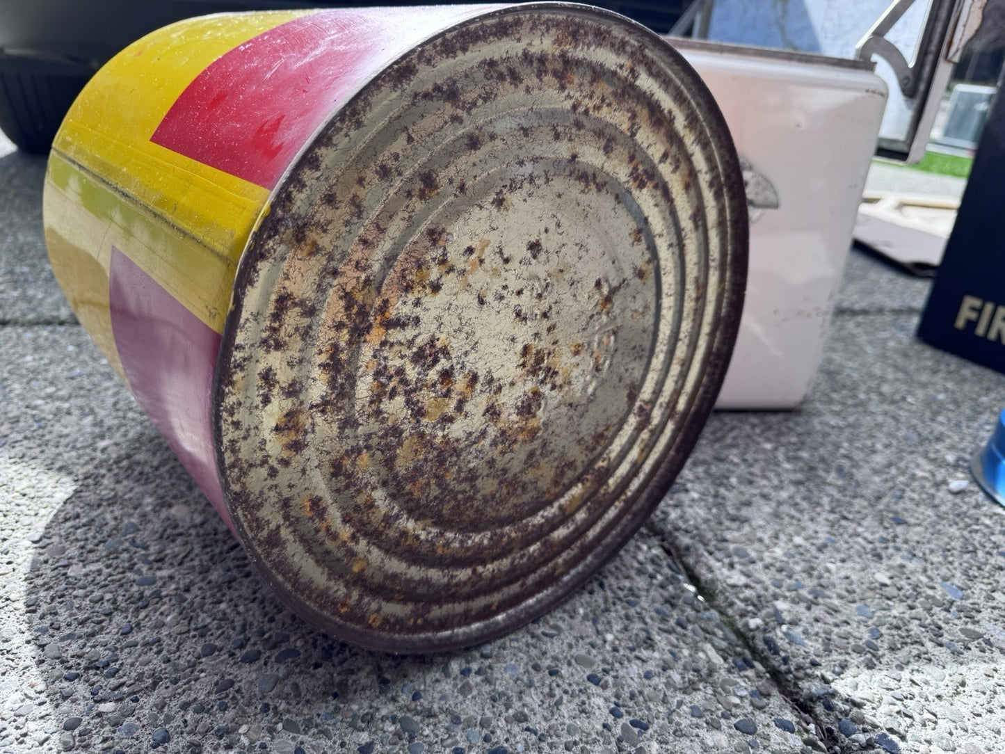 VINTAGE 1964 SHELL OIL 5 GALLON CAN SURFACE WEAR Original Condition